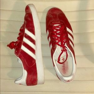 Men’s size 12 gazette adidas red & white sneakers